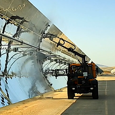 Ventajas de nuestros servicios de limpieza de placas y espejos solares